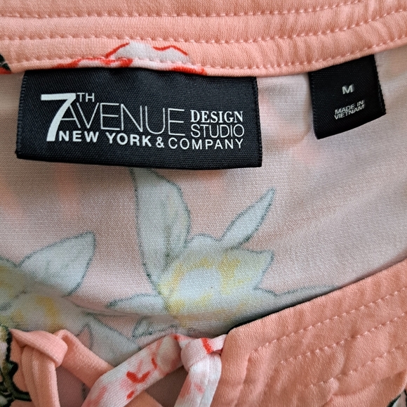 🪻BOGO🪻 NWOT 7th Avenue Peach Floral Top‎ - Size Medium - Picture 9 of 11